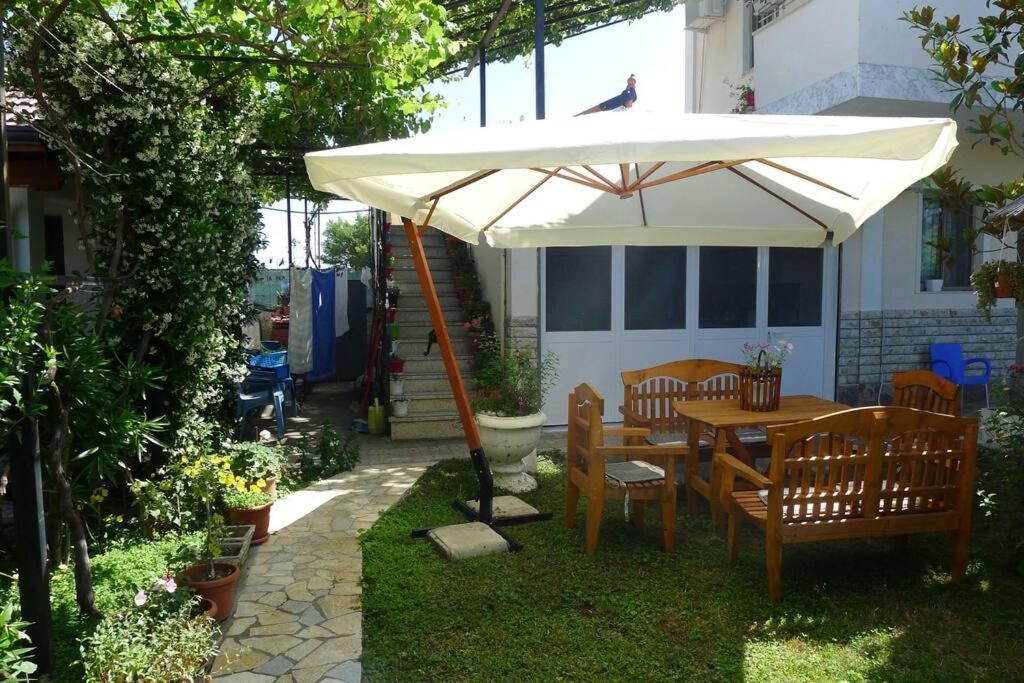 Summer House - For 2 People In 2nd Floor Velipojë
